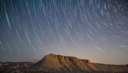 开云·体育官网-多特蒙德前锋连续演零射门，球迷对其能力存疑，多特蒙德队