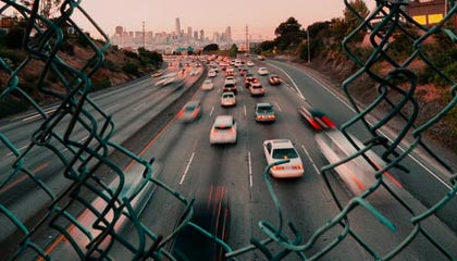 开云·体育官网-多特蒙德前锋连续演零射门，球迷对其能力存疑，多特蒙德队