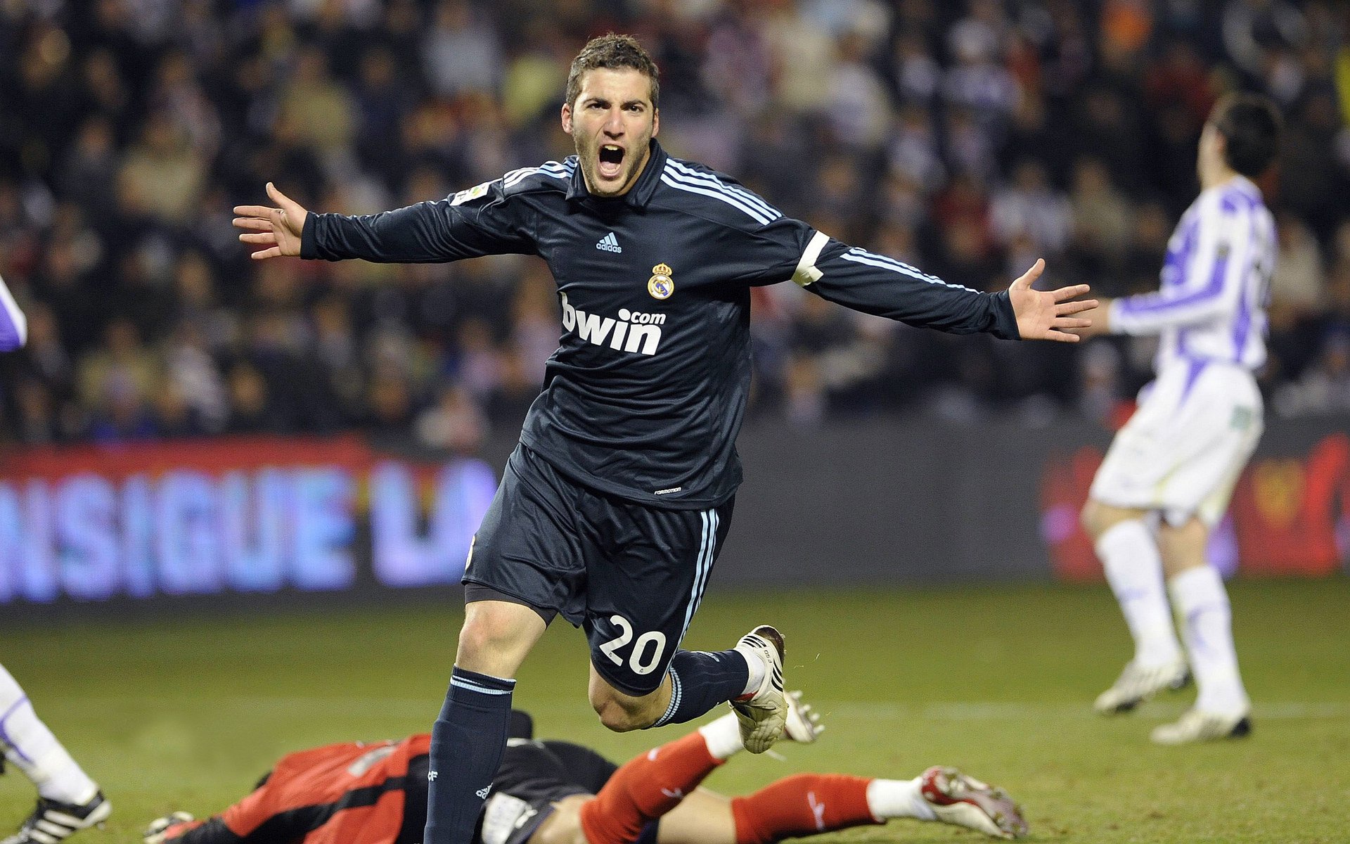 “智慧场馆:全场监测、沉浸体验和智能交互体系成为行业新宠”